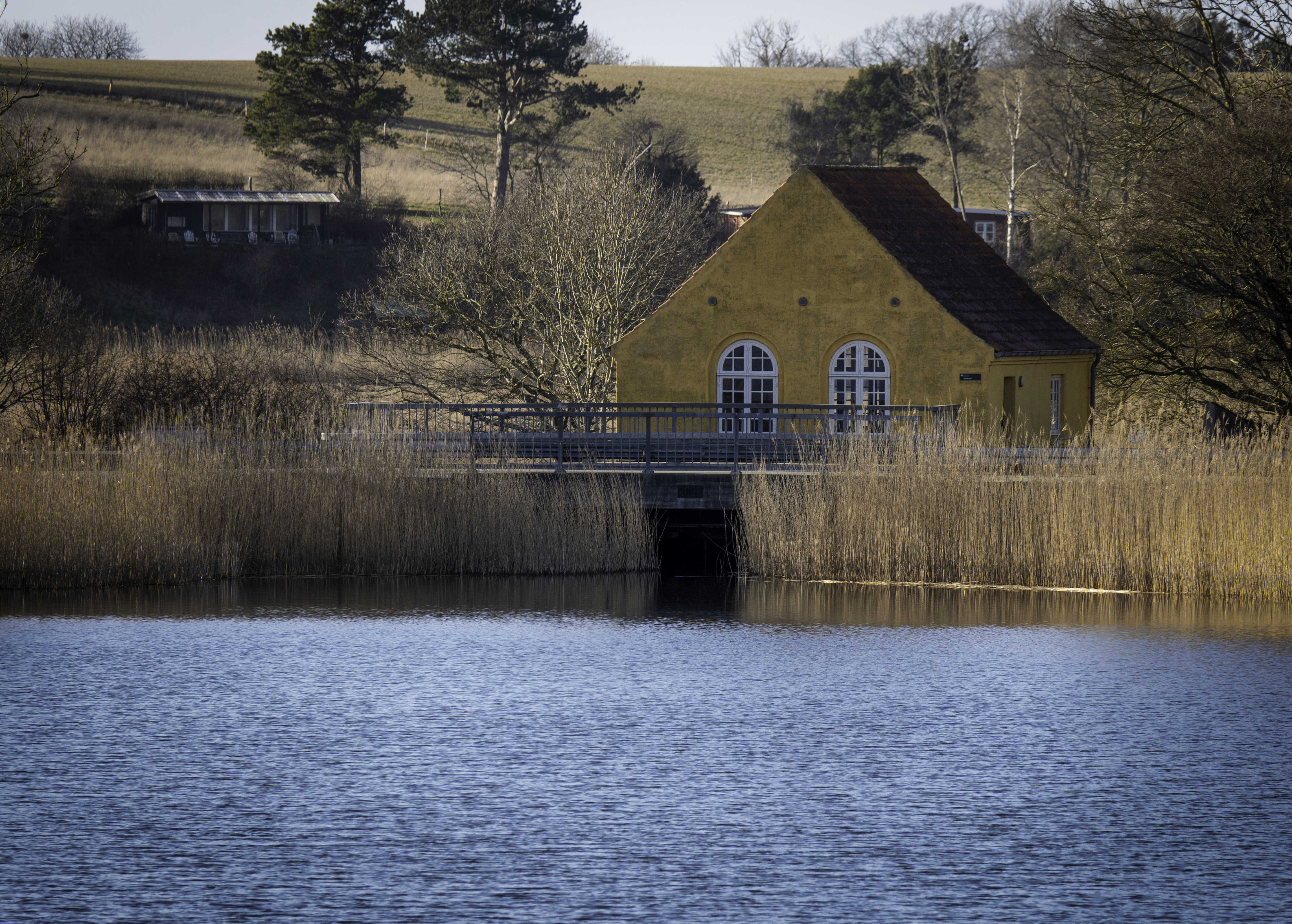 Udsigt over Kattinge Sø og Kattinge Værk.