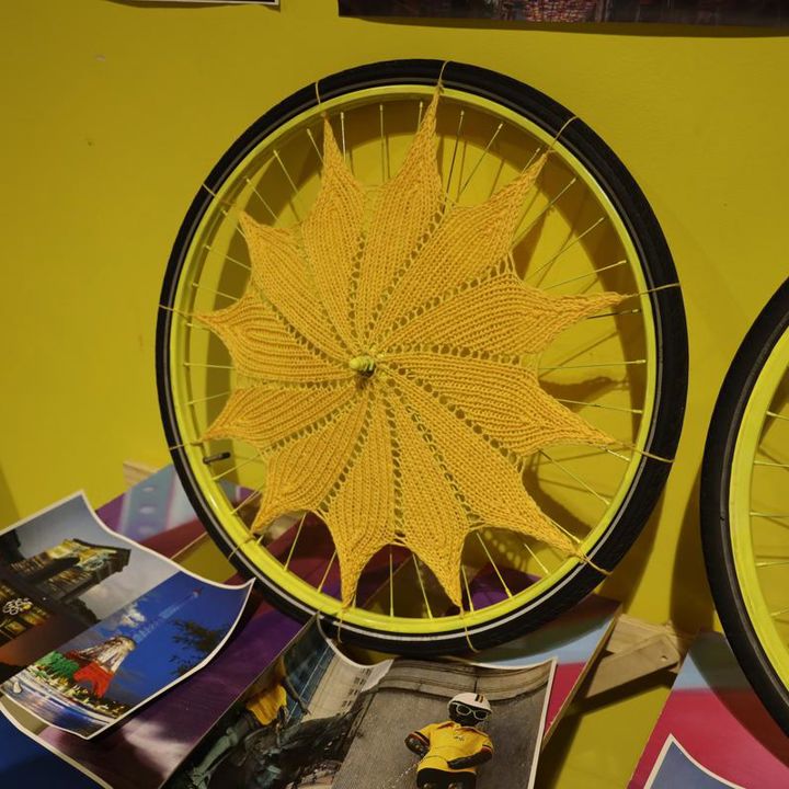 Cykelhjul med gult strik