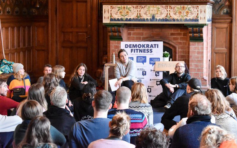 Borgere der deltager i Demokrati fitness i Byens hus